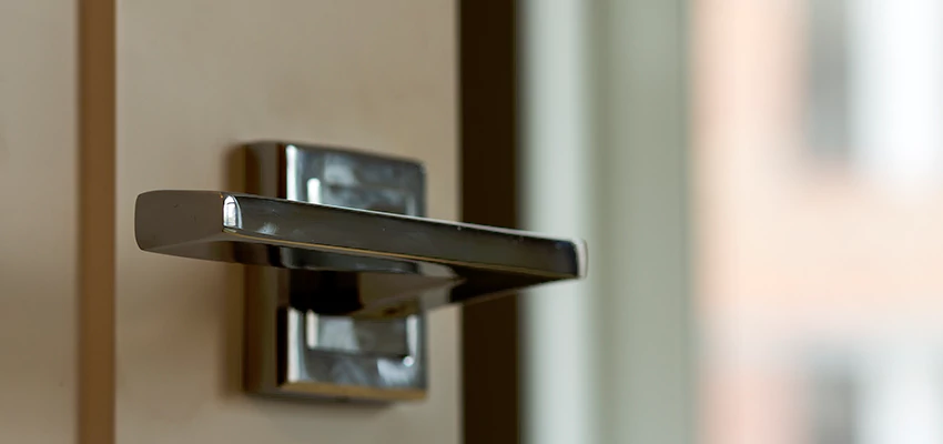 Door Lever Knob Repair in Lathrop, California